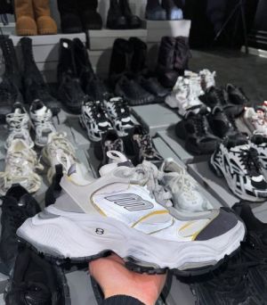 Balenciaga 10XL cargo Sneakers Oversized WhiteBlack fixed