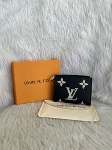 Louiis_Vuitton_Lisa_B-W_Flap_Wallet_With_OriginalBox_DustCover_Booklet_Highend