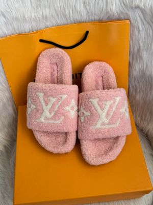 Louis_Vuitton_Fur_Slides_Pink-White_With_Original_Packing