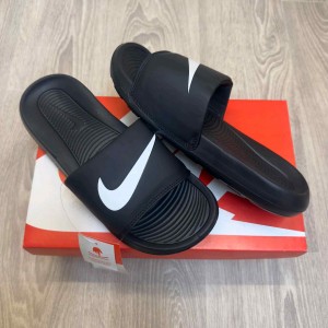 Nik.e Victori One Logo Black White Flip-Flop