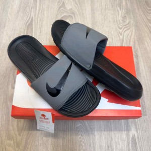 Nik.e Victori One Logo Grey Black Flip-Flop