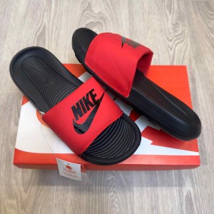 Nik.e Victori One Red Black Flip-Flop