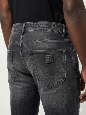 Dol c and Gabbana Black Shade Straight Fit Premium Imported Stretchable Lycra Fabric Denim with Metal Logo 3666