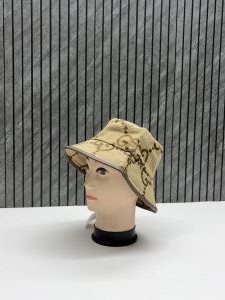 Gucci_GG_Horsebit_Premium_Monogram_Unisex_Bucket_Hat