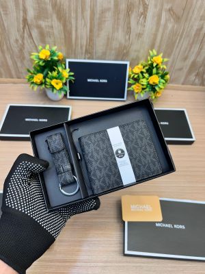 MICHAEL_KORRS_keychain_Wallet_876