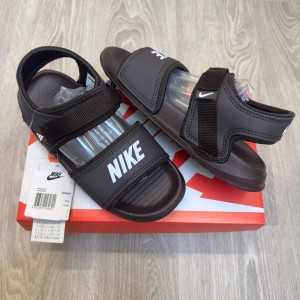 Nik.e Calm Adjust Brown White Sandal With Socks