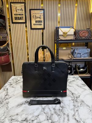 Burberr_y Signature Checks Leather Laptop Bag With Strap (B86633-Black)