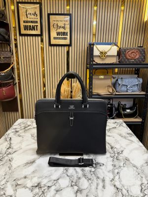 Hermes Smooth Minimalist Premium Quality Laptop Bag With Strap (Black-H6622)