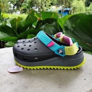 Croc.S classic hiker clogs black Yellow