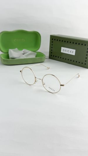 Gucci_gold_plano_303