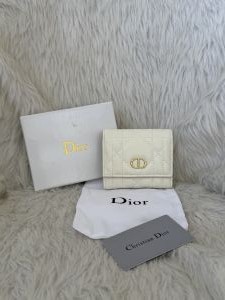 Dior_White_Caro_Hibiscus_Trifold_Wallet_With_OriginalBox_DustCover_CardTags