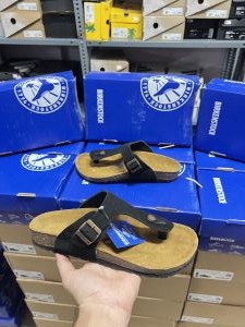 Birkenstock Gizeh Black Suede 1904