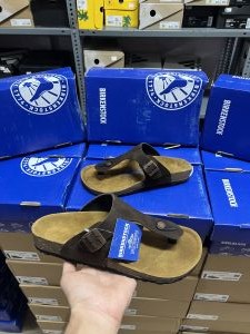 Birkenstock Gizeh Brown Suede 1904