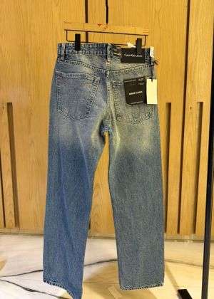 Calvi-n Klein IMPORTED STORE ARTICLE JEANS A DARK BLUE AND GREEN SET