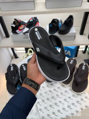 Skecher.s premium flip flop