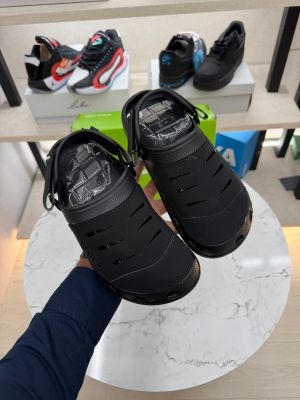 Croccs YUKOON BLACK CLOG