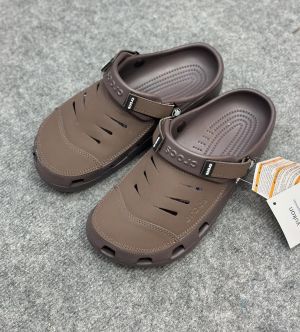 Croc.s Yukon vista Brown Clog