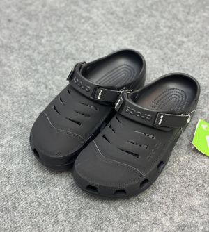 Croc.s Yukon Vista Black Clog