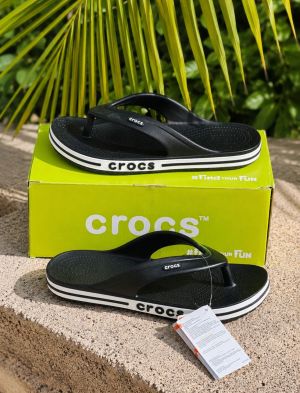 Croc.s Bayaband Black Flip Flops