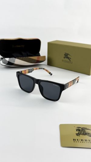 Burberr_y_black_4395