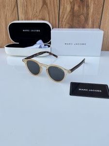 Marcjacobs1103_peach_tiger_black