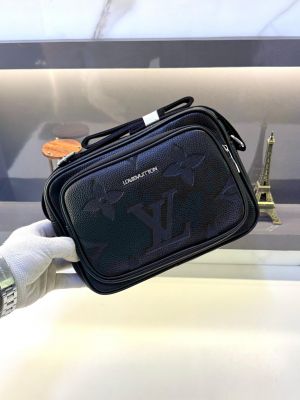 Loui_s Vuitton Hand Bag Black Premium Quality Fa 564