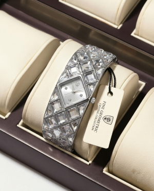 Swarovsk_i Curiosa Bangle   Silver To White