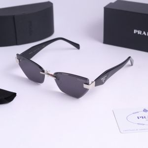 prad.a  210 silver black