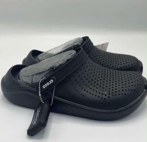 Croccs LiteRide Clog in BlackSlate Black