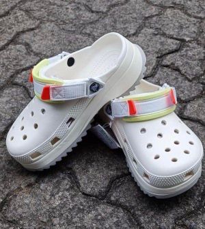 Croccs Classic Hiker Clogs White