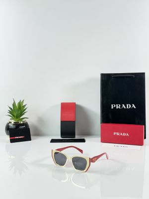 Prad WMNS 018 Gold Black Red