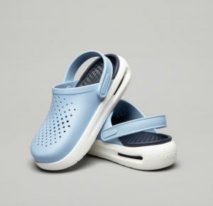 Cros InMotion Clogs Blue Calcite With Carry Bag