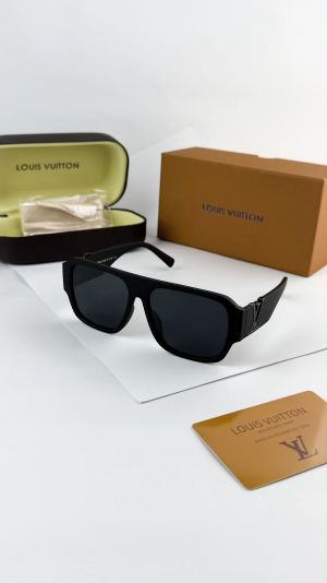 Loui_vuitton_black_2686
