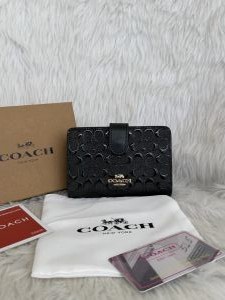 Coacchh A2 Corner Zip Signature Wallet With Original Box DustCover Tags Card Highend Quality