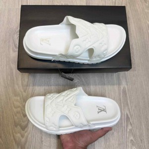 Loui.s Vuitton Oasis Mule Embossed Monogram White Slides