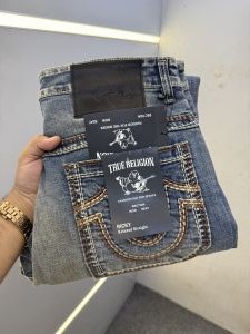 TRUE RELIGION PREMIUM LIGHT BLUE DENIM JEANS STRAIGHT FIT LENGHT 41