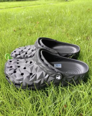 Croccs Classic Geometric Clogs Grey