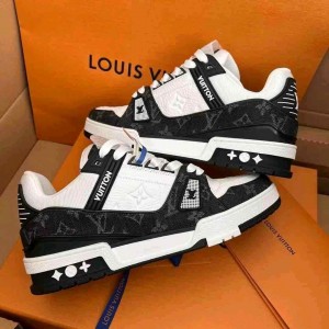 Louiss Vuittonn LV Trainer White Black