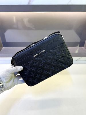 Lv_Loui_ Black Premium Quality Sling Bag Fa 968
