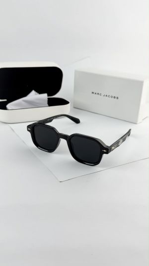 MARC JACOBS BLACK 1097-82