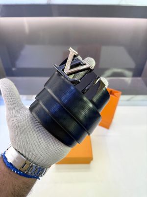Lv_Loui Golden Black Premium Quality Belt Fa 1110