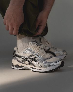 Asiccss Gel Kayano 14 Black Cream Metallic Plum