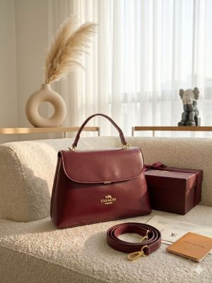Coac vintage manor handbag with box 6309
