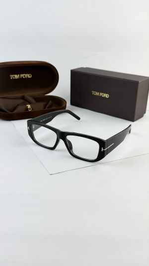 Tomfoord_black_plano_0283