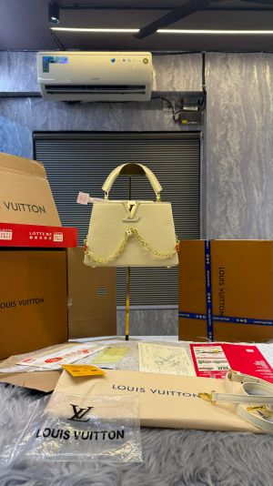 Loui Vuitton Artycapucines Nicholas Hlobo premium packaging 6271
