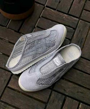 Onitsukaa tiger Mexico 66 Sabot mules in pure silver 125