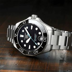 Tag_g Heuee_r aquaracer professional 300m date automatic japan zik zake line