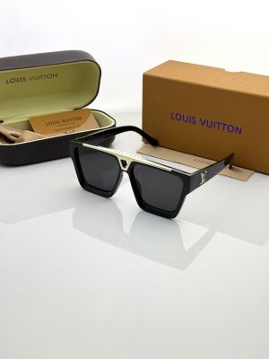 Loui Vuitton 1502 golden black