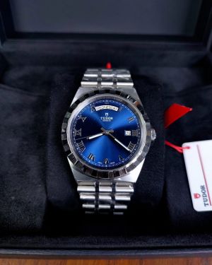 Tudor Royal automatic silver blue