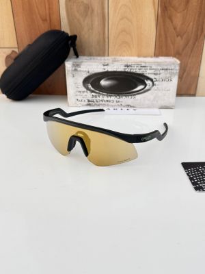 Oakle hydra 4929 black gold
